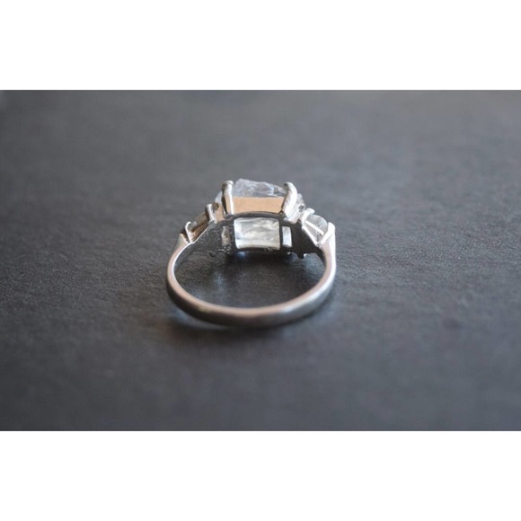 alternative raw diamond engagement ring raw crystal size 4 5 6 7 8 8 9 1… - Picture 5 of 5